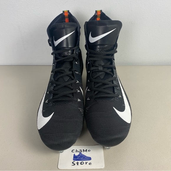 Nike Vapor Untouchable 3 Elite Flyknit Football Cleats BV6699-001 Men Sz 13.5 - Picture 2 of 9